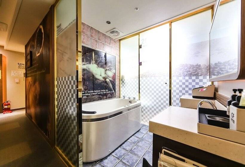 Jinju Cf Self Checkin Motel