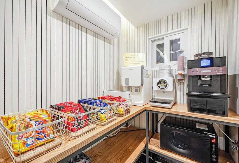 Motel Changwon Palyongdong Hotel Tt