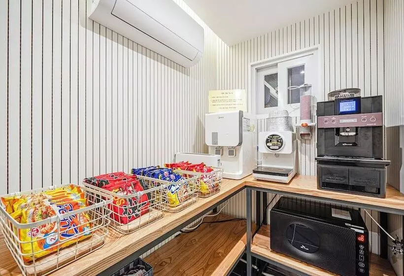 مُتل Changwon Palyongdong Hotel Tt