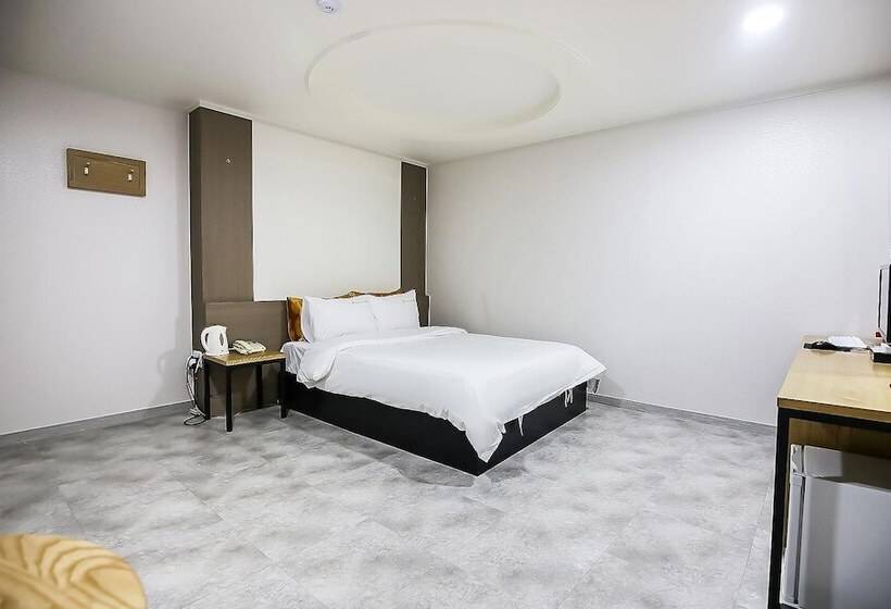 Motel Cheonan Sweet