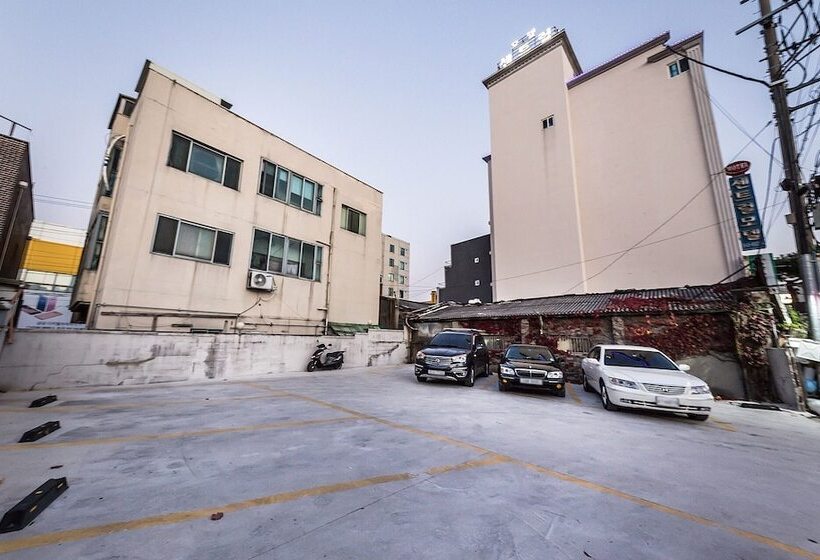 汽车旅馆  Gangneung Central