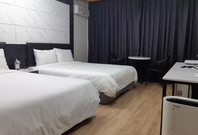 モーテル Gangneung Central