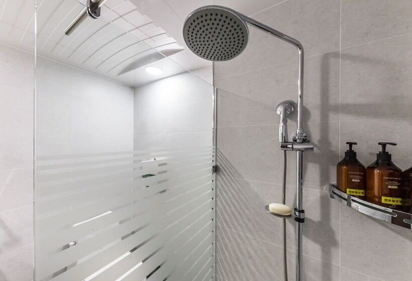 汽车旅馆  Gangneung Central