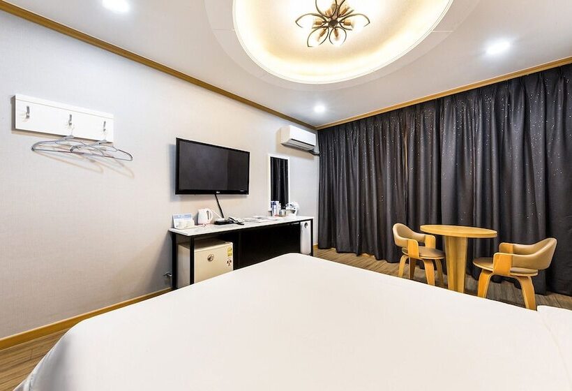 汽车旅馆  Gangneung Central