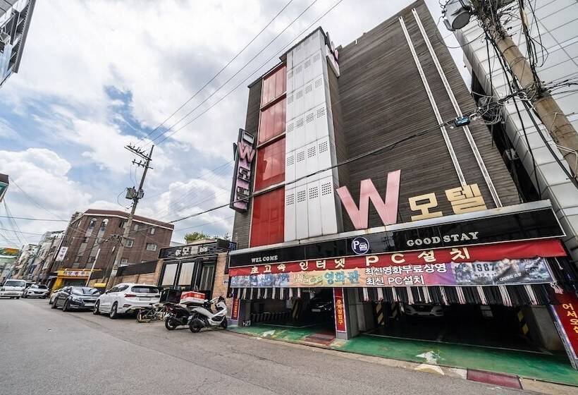 Motel Geumjeong W