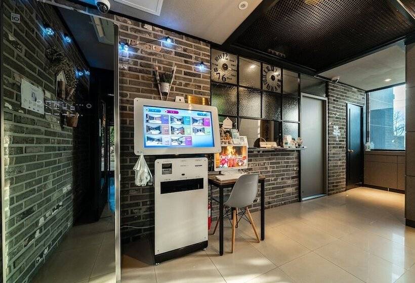 فندق على الطريق Goseong Hotel Patio