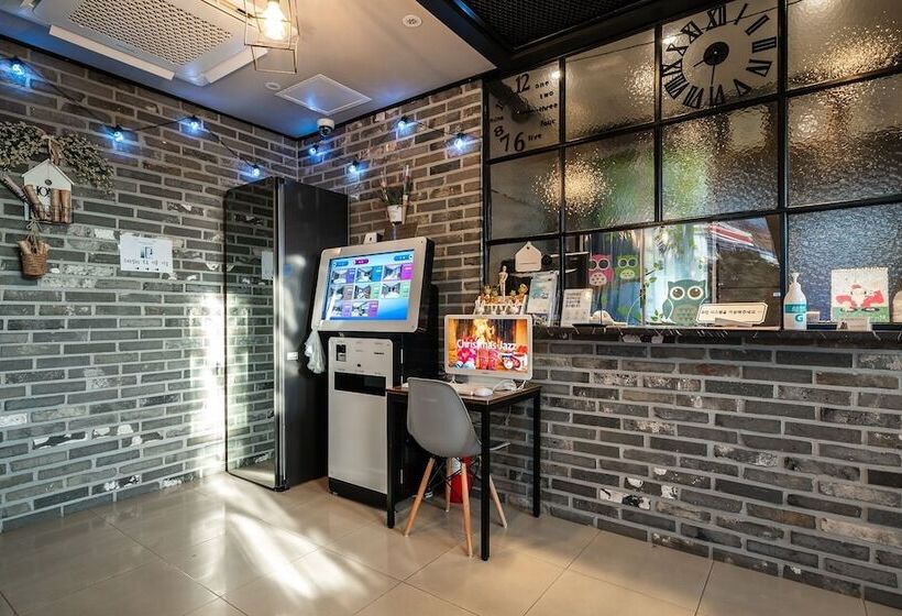 فندق على الطريق Goseong Hotel Patio