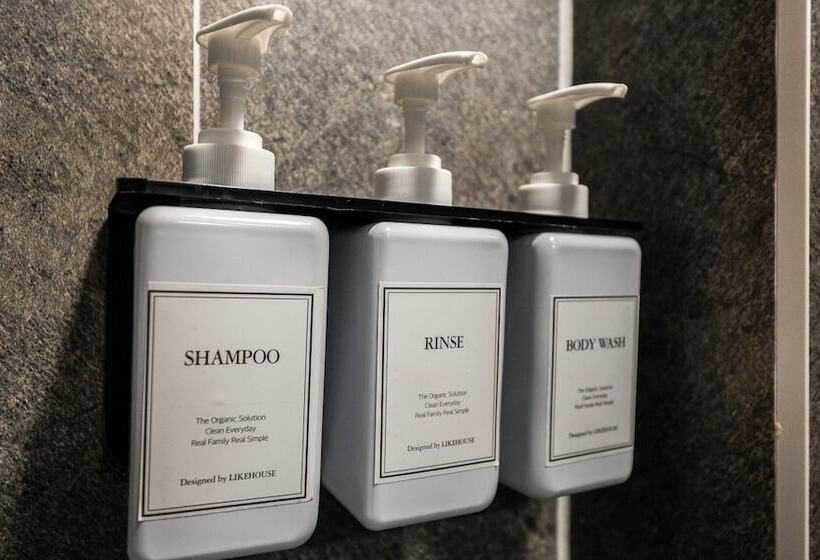 فندق على الطريق Goseong Hotel Patio