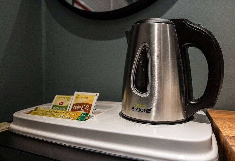 فندق على الطريق Goseong Hotel Patio