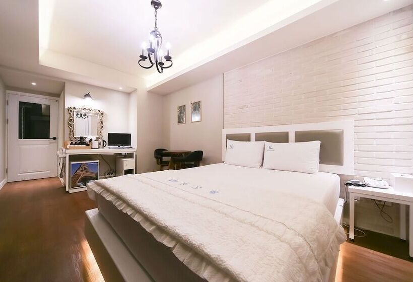 فندق على الطريق Gyeongsan King