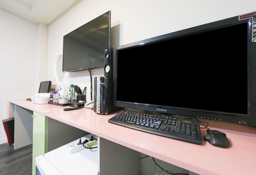 فندق على الطريق Gyeongsan King