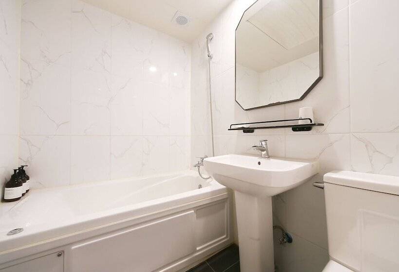 فندق على الطريق Gyeongsan King