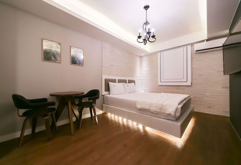 فندق على الطريق Gyeongsan King