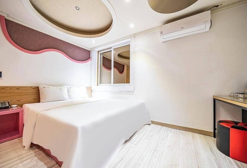 汽车旅馆  Naju Show