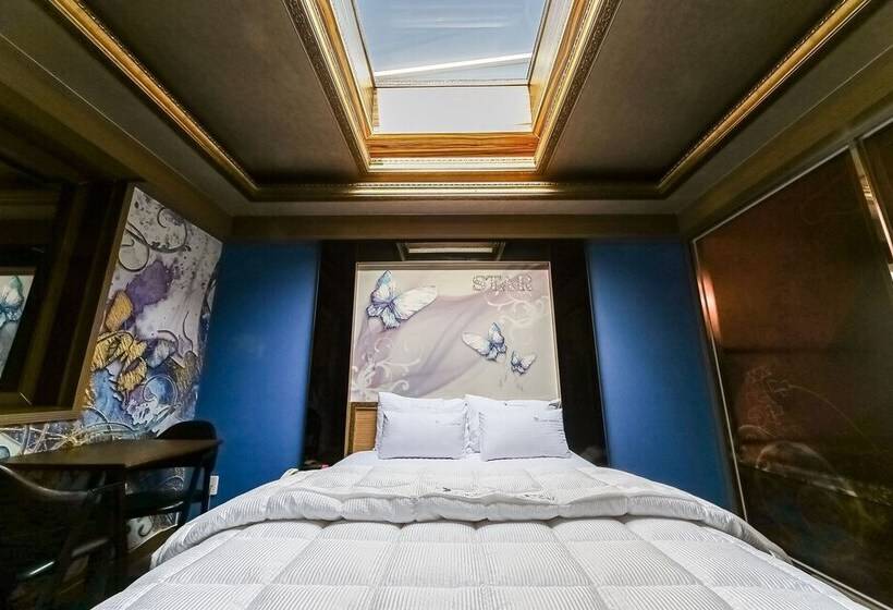 모텔 Pohang Daejamdong Star