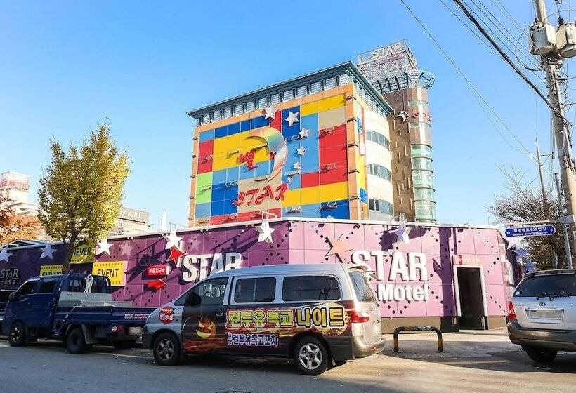 모텔 Pohang Daejamdong Star