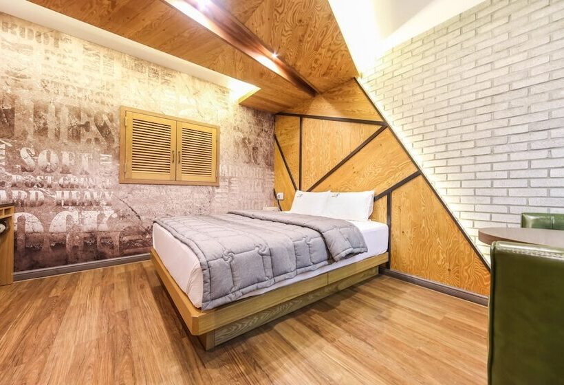 Motel Seven Palgongsan Bombom