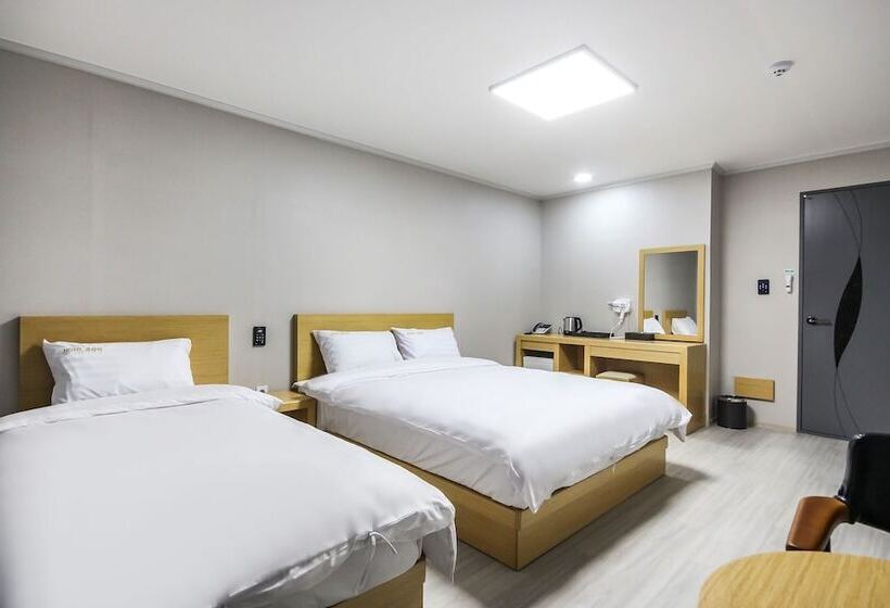 מוטל Wando Hotel Prague