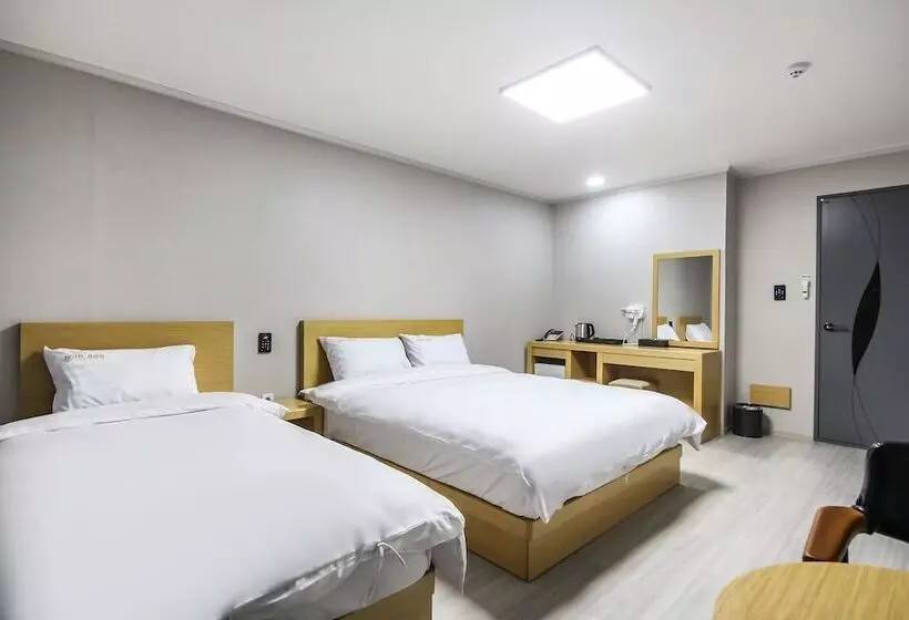 Motelli Wando Hotel Prague