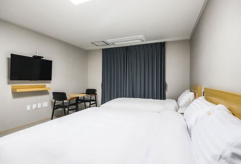 מוטל Wando Hotel Prague