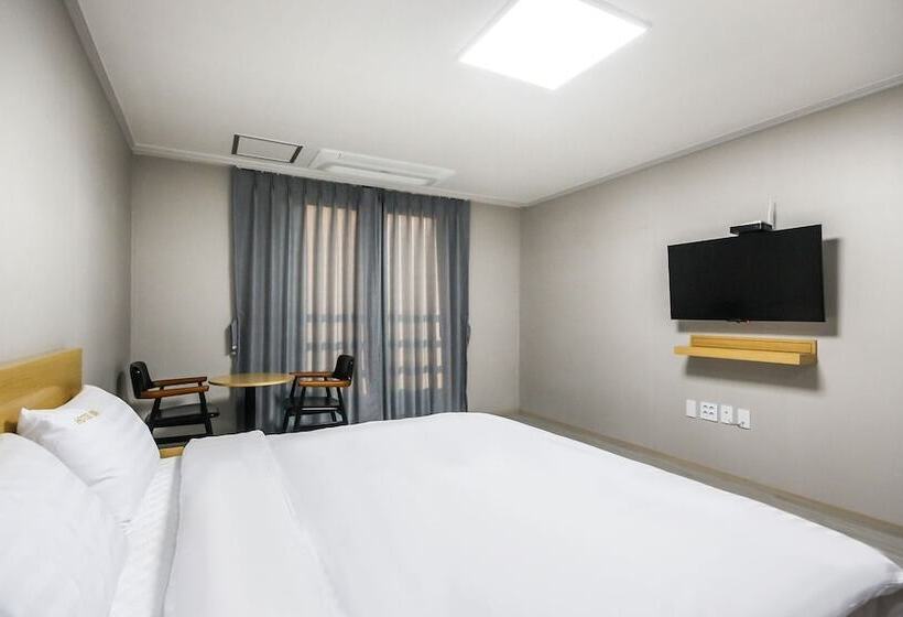 מוטל Wando Hotel Prague