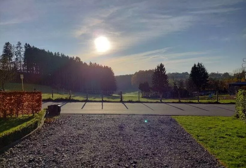 ペンション La Renée Sens