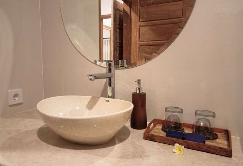 膳宿费 The Eight Bali   Seminyak