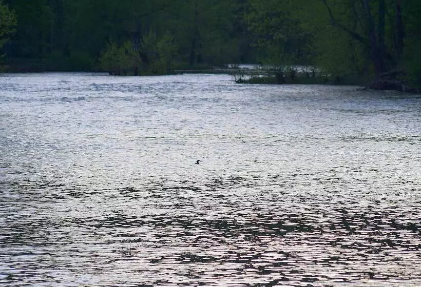 River Walk Cottage   Romantic Escape