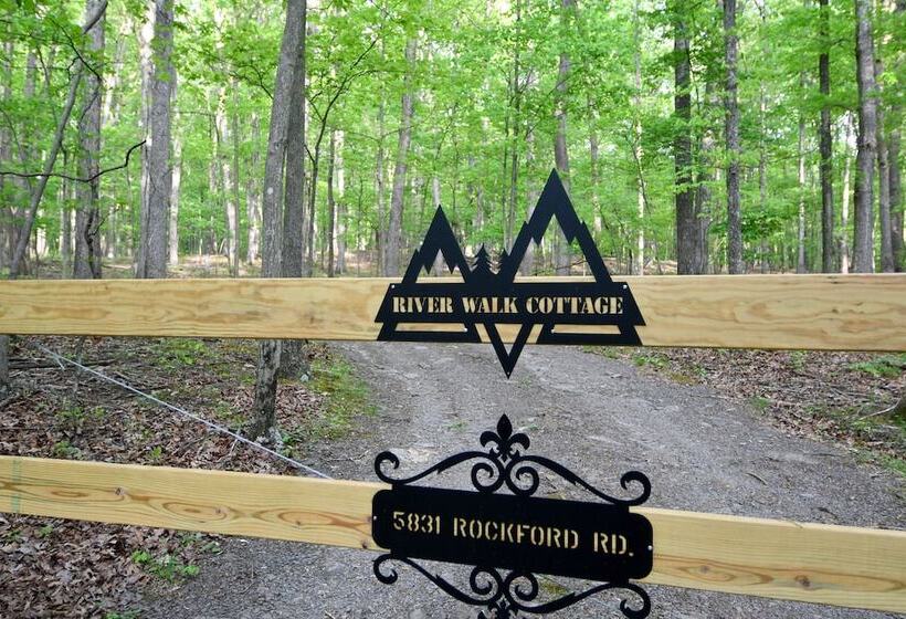 River Walk Cottage   Romantic Escape