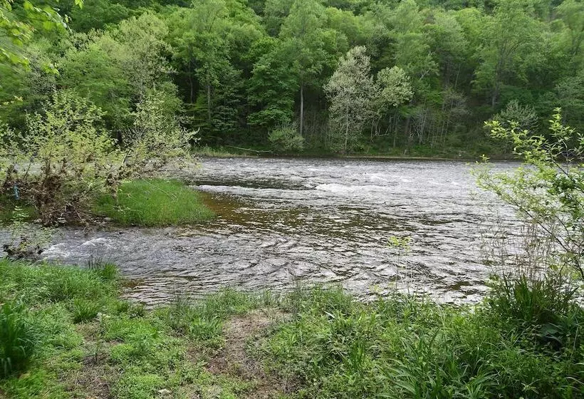 River Walk Cottage   Romantic Escape