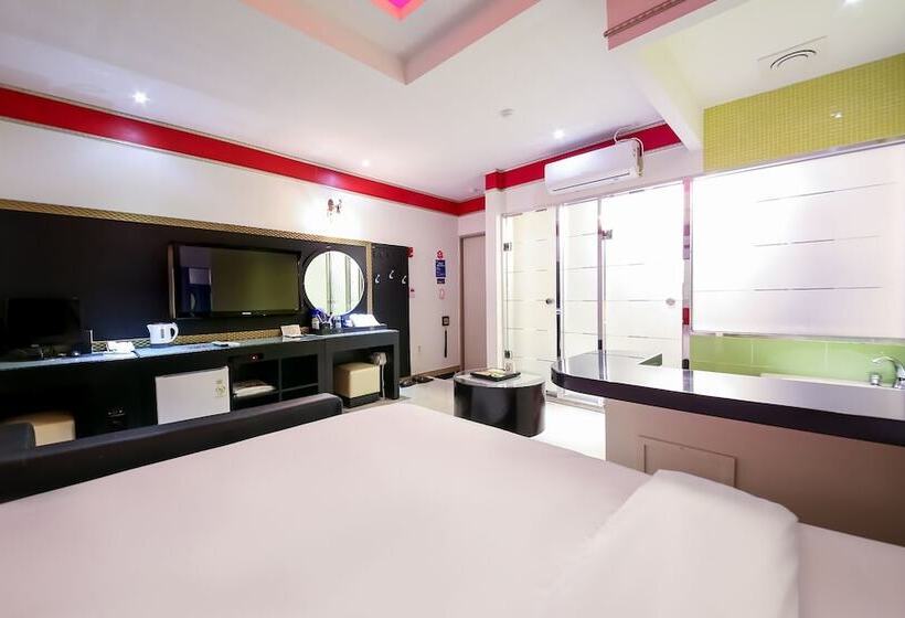 Sacheon Gung Self Checkin Motel