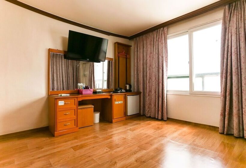 Sokcho Dreamville Motel