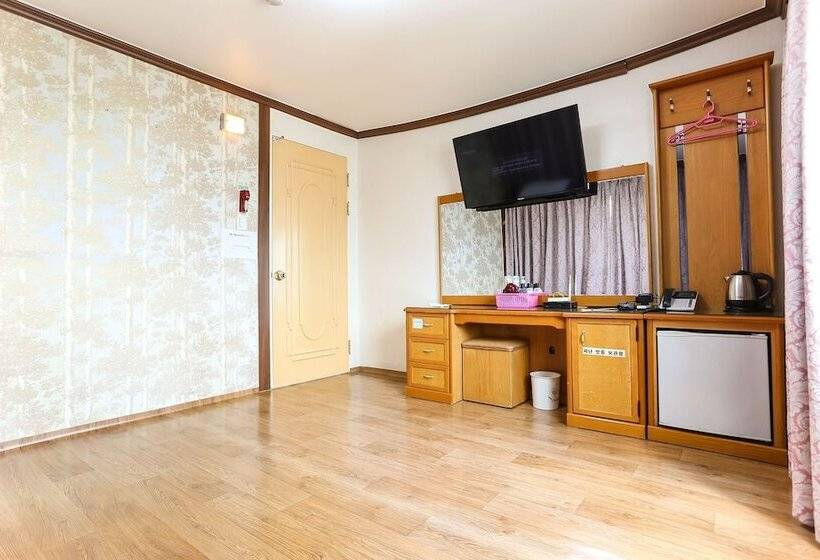 Sokcho Dreamville Motel