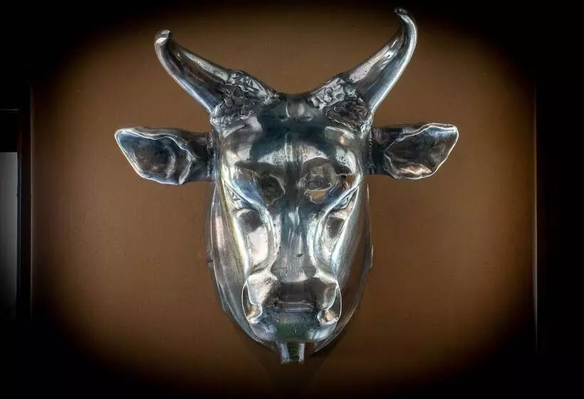 تختخواب و صبحانه Green & Breakfast