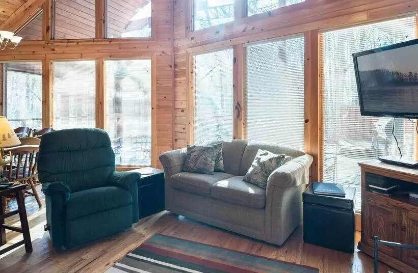 Deer Trail Includes Sunken Hot Tub And Wood Fireplace By Redawning