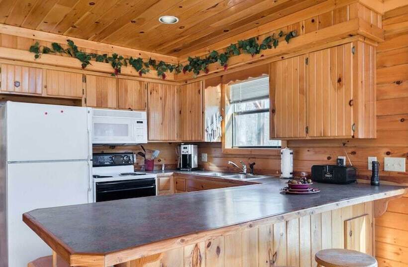 Deer Trail Includes Sunken Hot Tub And Wood Fireplace By Redawning