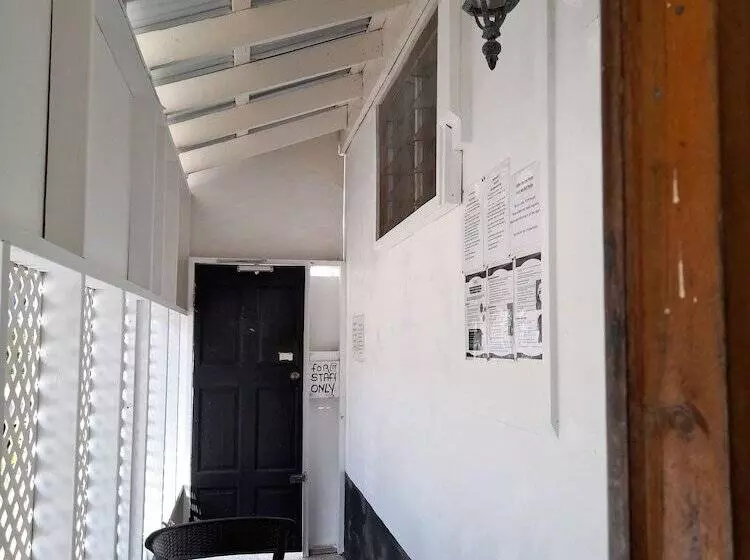 Drifters At One Mile   Hostel