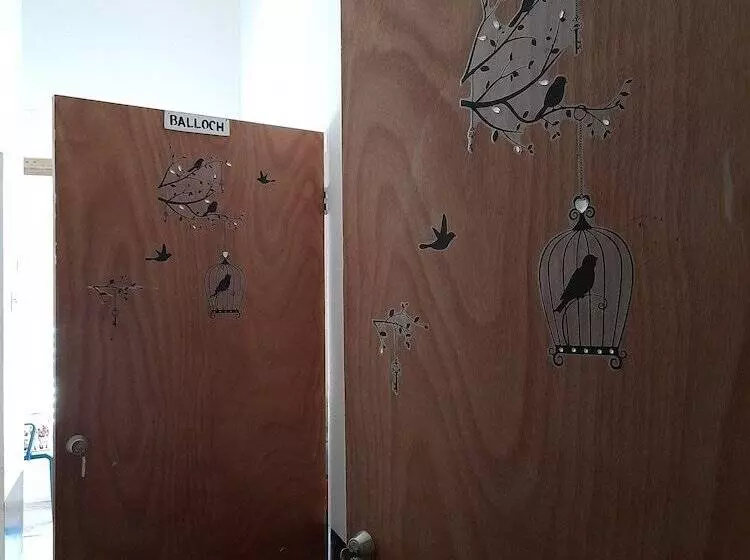 Drifters At One Mile   Hostel