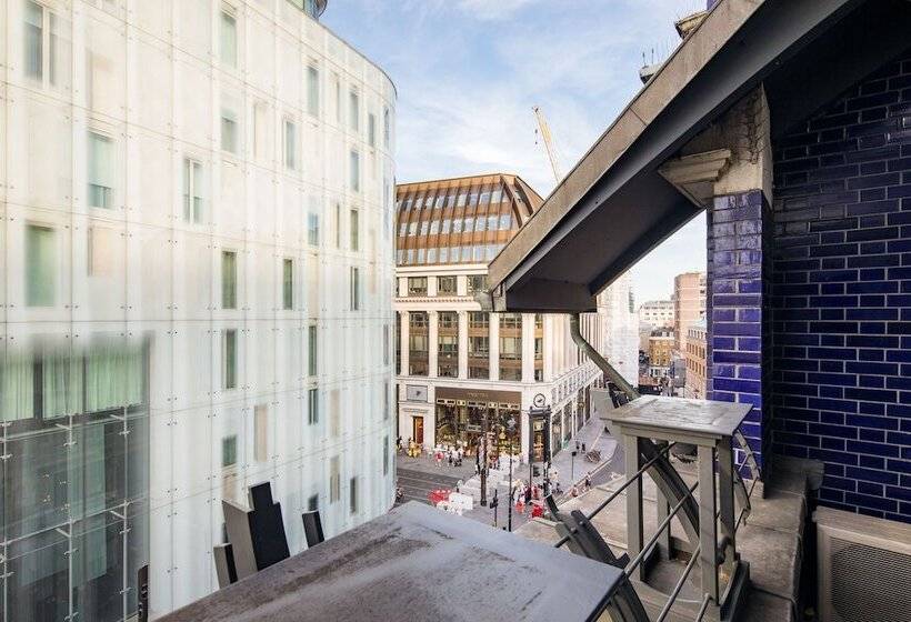 Hausd Piccadilly Circus