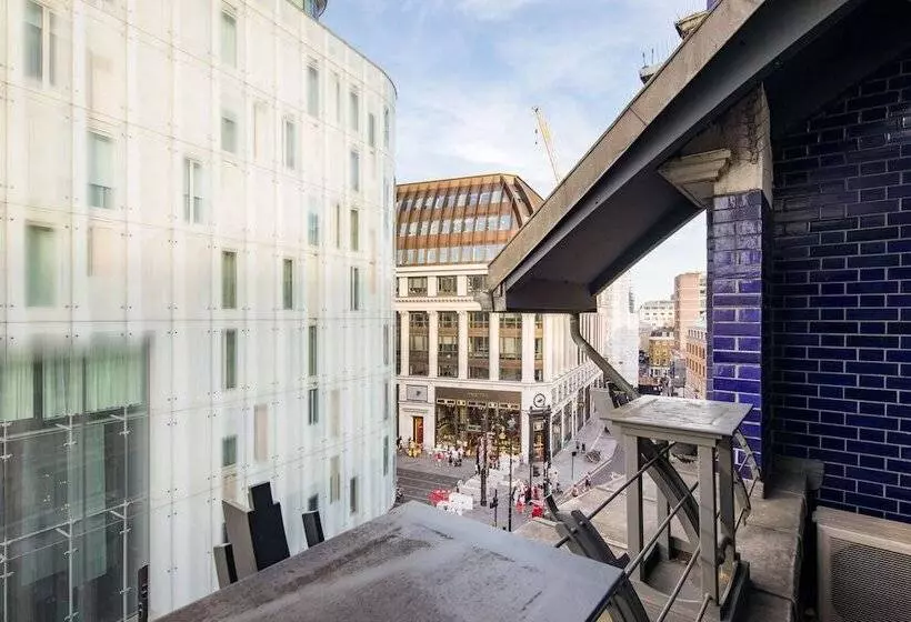 Hausd   Piccadilly Circus