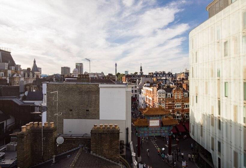 Hausd Piccadilly Circus