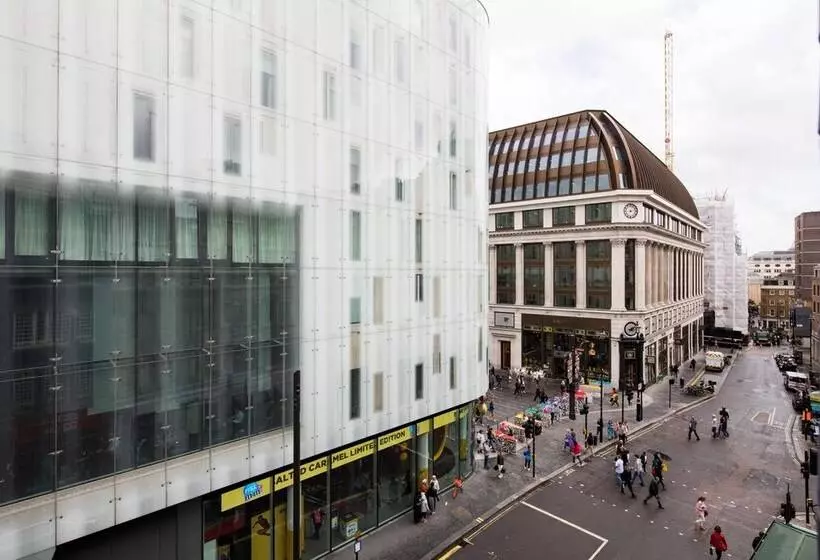 Hausd   Piccadilly Circus