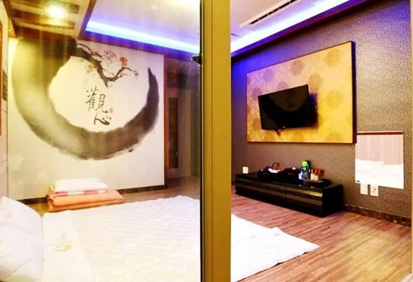 Hotelli Daecheon Ji