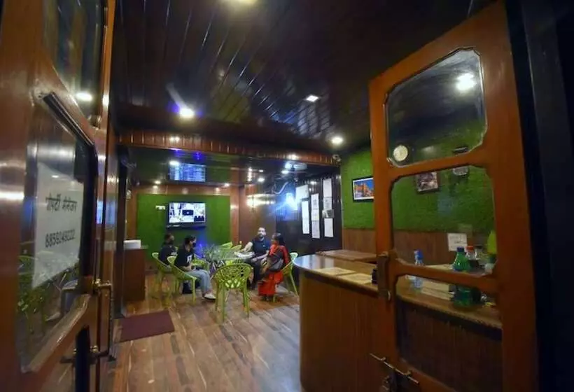 هتل Goroomgo Kohinoor Mallital Nainital