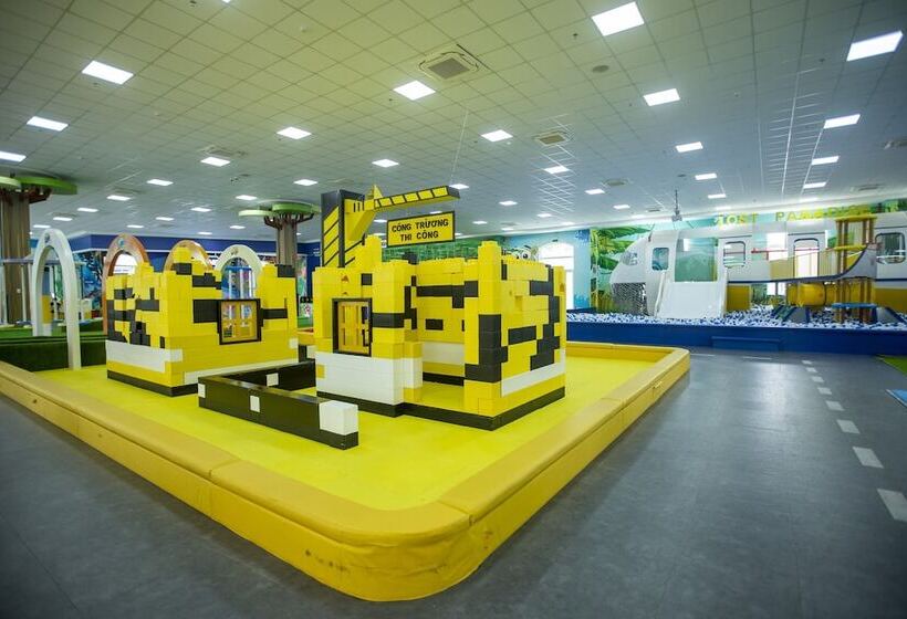 Отель Hoang Hung