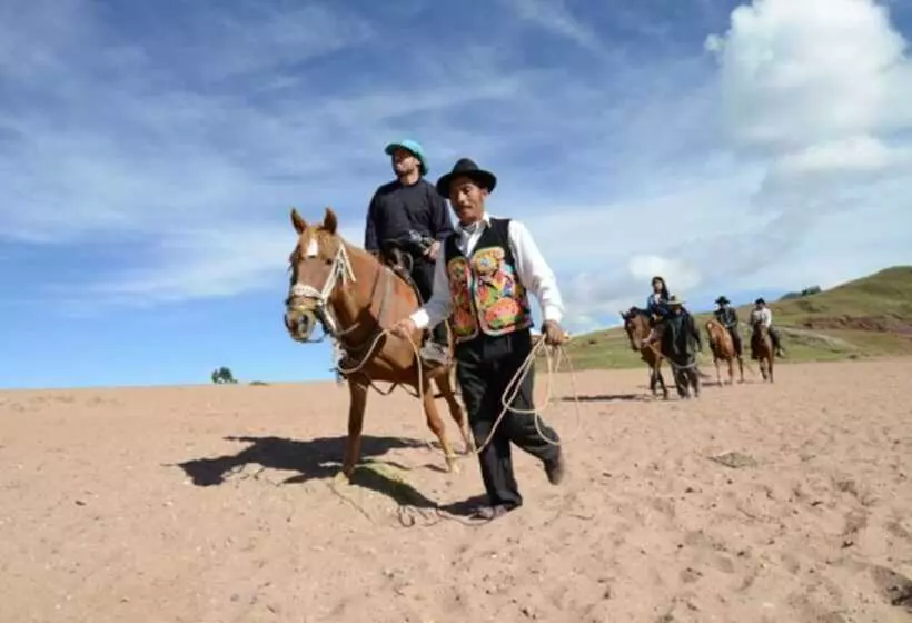 ホテル Inti Wasi Lodge