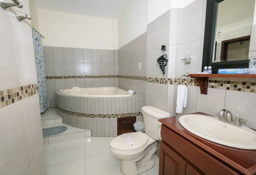 هتل Mediterraneo Inn