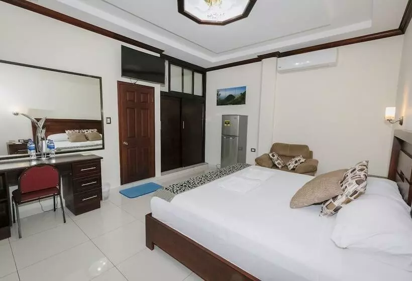 هتل Mediterraneo Inn