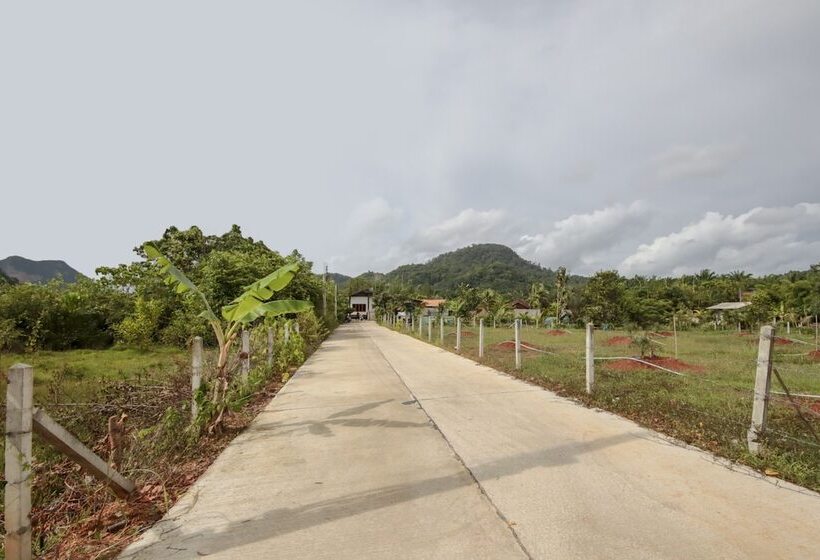 Отель Oyo 1114 Wawa House