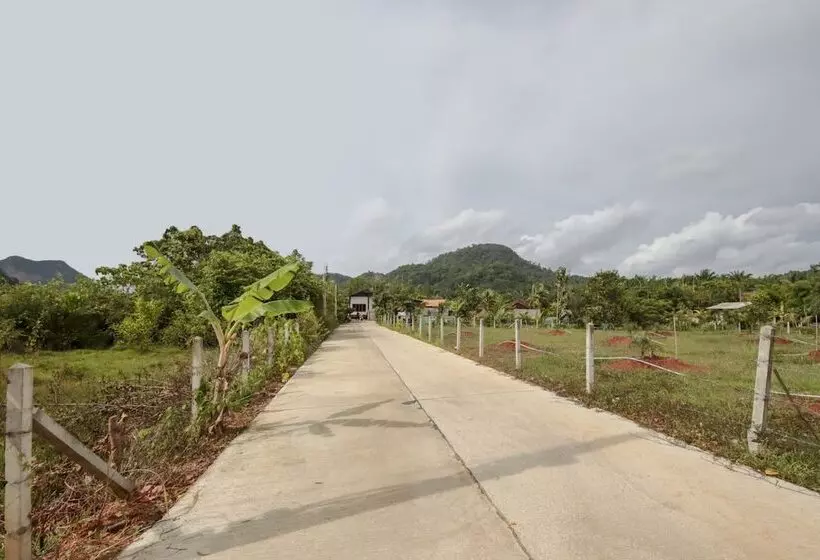 ホテル Oyo 1114 Wawa House